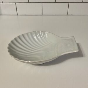 VTG Large Ceramic White Glazed Shell Dish